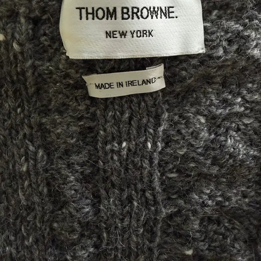 [BUNJANG] Thom Browne Aran Cable Mohair Sleeveless Knit Top / 톰브라운 아란 케이블 모헤어 민소매니트