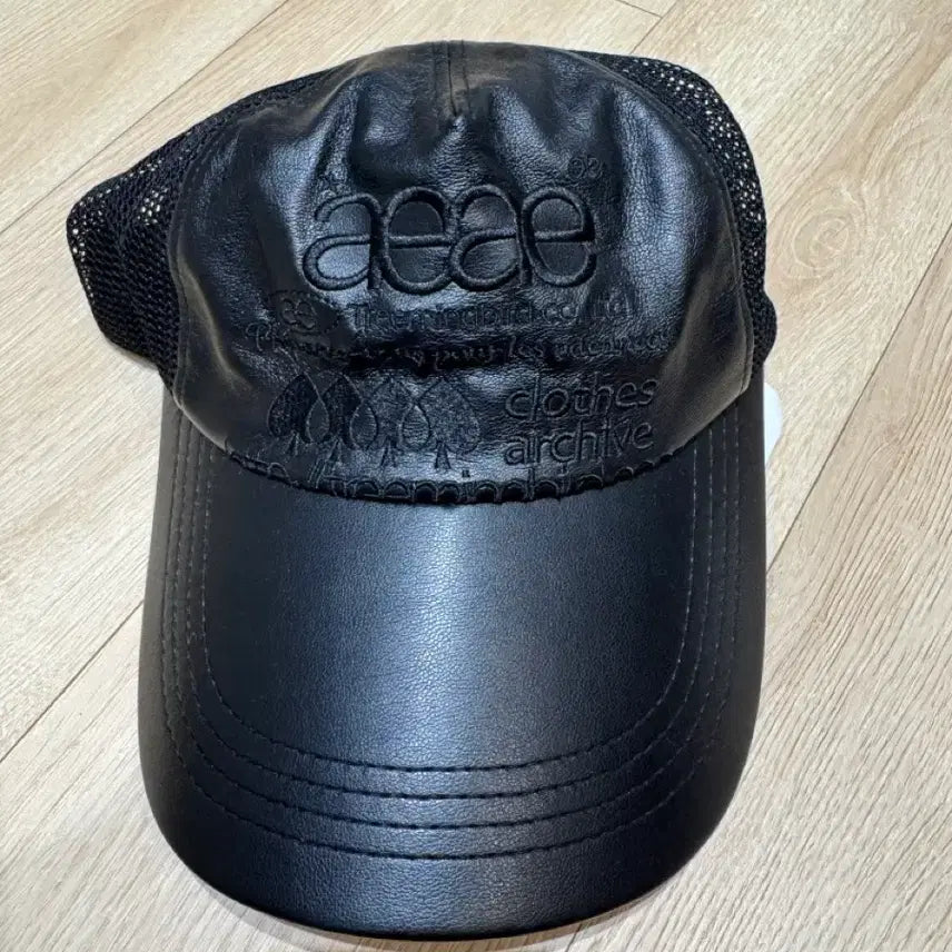 [BUNJANG] aeae x Trimming Bird Leather Ball Cap / aeaeX트리밍버드 레더 볼캡 모자