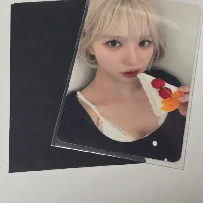 [BUNJANG] VIVIZ Eunha Apple Music Cafe POB Photocard / 여자친구 비비지 은하 애플뮤직카페 미공포 수수료준등기포함 판매