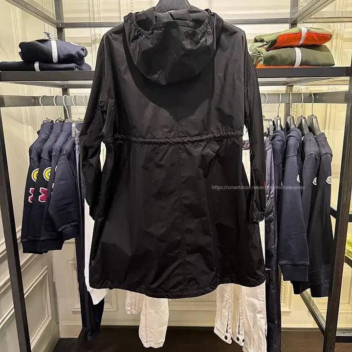 [BUNJANG] Moncler Windbreaker Jacket / 몽클레어 바람막이 55