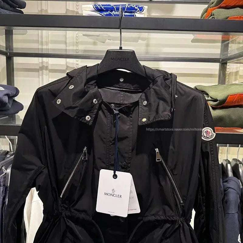 [BUNJANG] Moncler Windbreaker Jacket / 몽클레어 바람막이 55