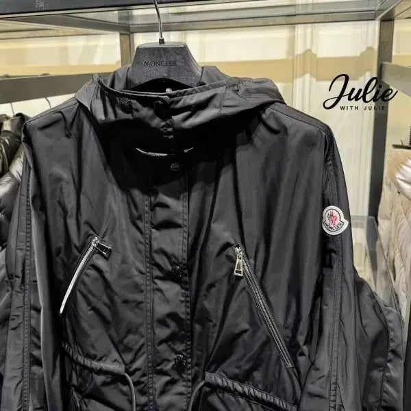 [BUNJANG] Moncler Windbreaker Jacket / 몽클레어 바람막이 55