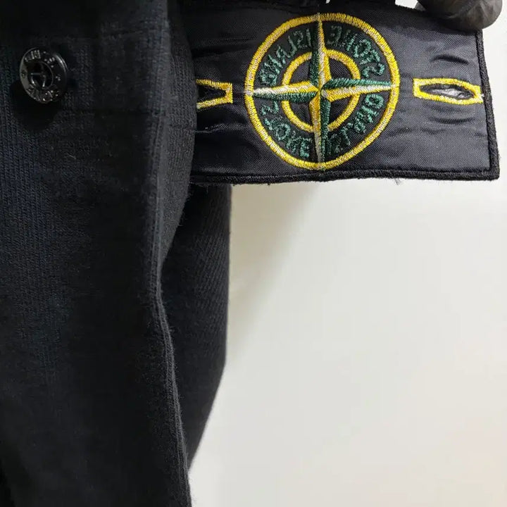 [BUNJANG] Stone Island V-Neck Long Sleeve T-Shirt / 스톤아일랜드 브이넥 롱슬리브 티셔츠 90