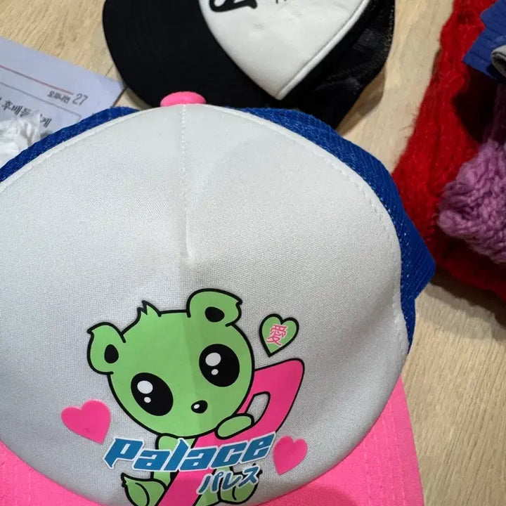 [BUNJANG] Palace Kawaii Trucker Cap / 팔라스 카와이 트러커 화이트 핑크