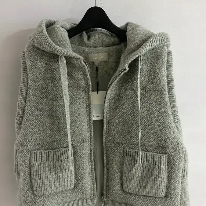 [BUNJANG] Vov Boucle Knit Hood Down Vest / 보브 부클래 니트 후드 다운베스트