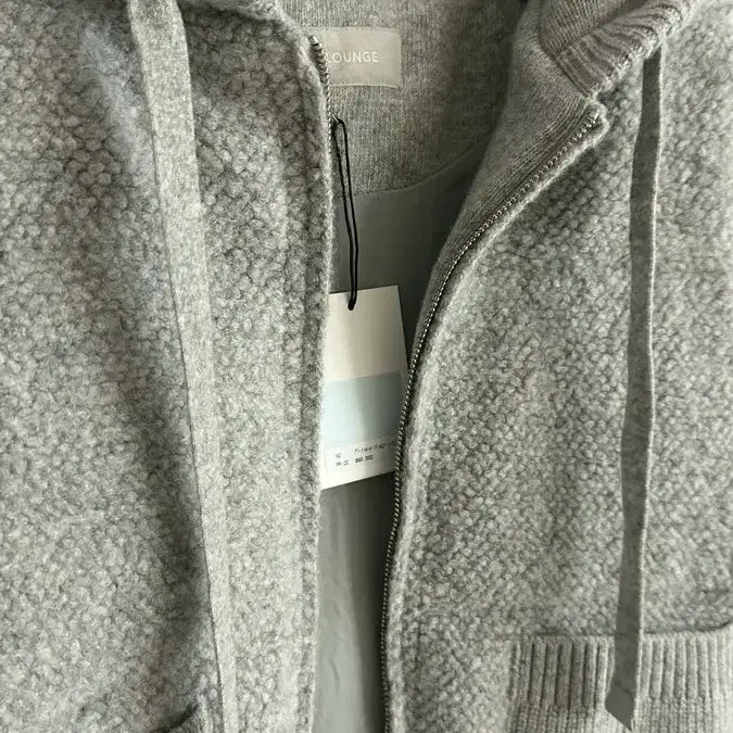 [BUNJANG] Vov Boucle Knit Hood Down Vest / 보브 부클래 니트 후드 다운베스트