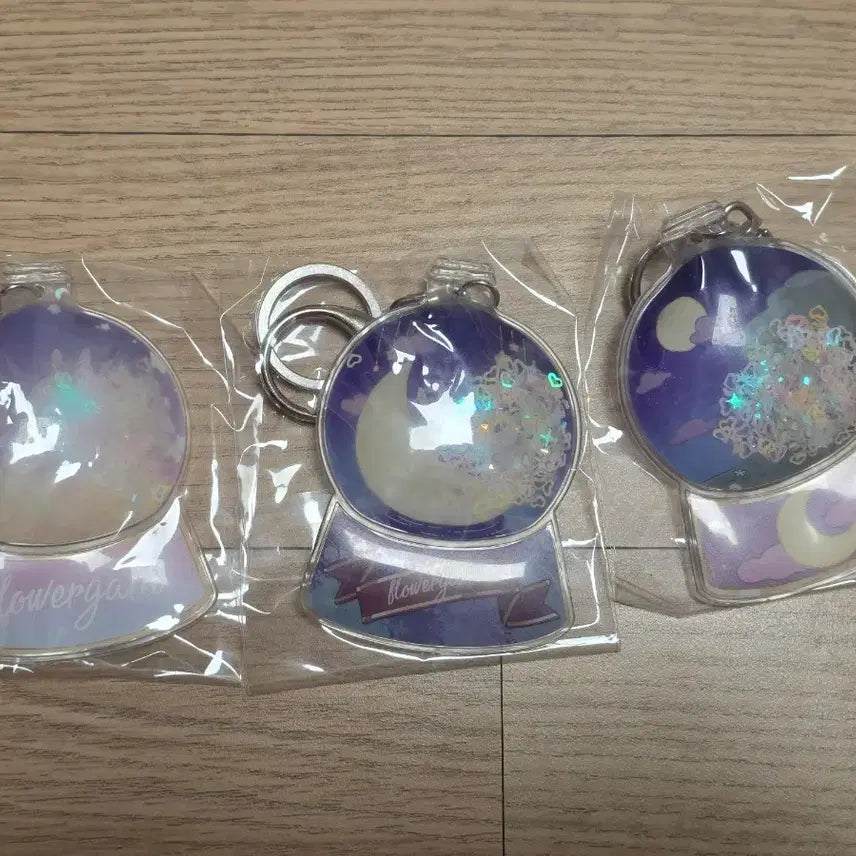 [BUNJANG] Kkotgami Snowball Keyring Set / 꽃감이 스노우볼 키링 세트로 팝니다