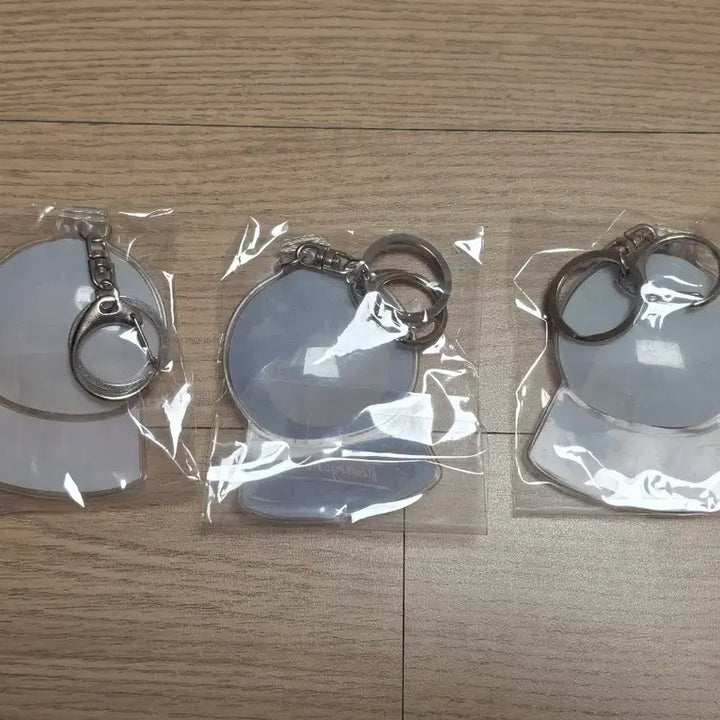 [BUNJANG] Kkotgami Snowball Keyring Set / 꽃감이 스노우볼 키링 세트로 팝니다
