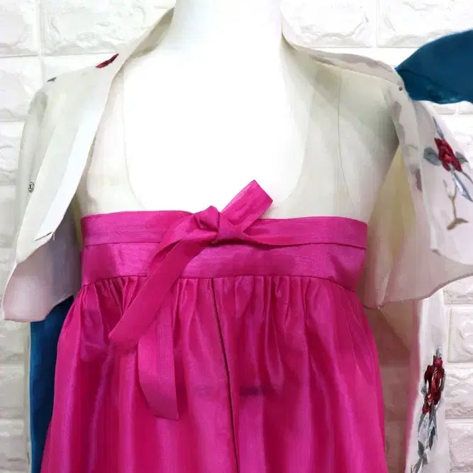 [BUNJANG] Hand-Embroidered Hanbok Dress / k526 손자수 견본한복/여77-88/키157-162/가슴100/사놀까