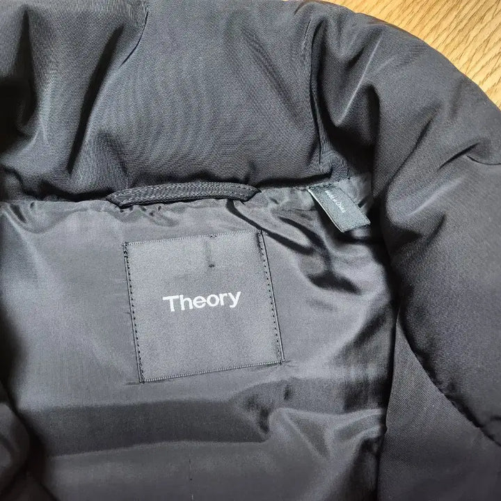 [BUNJANG] Theory Duck Down Vest 55 / 띠어리 덕다운 베스트 55