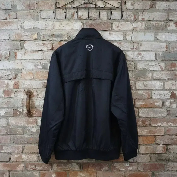 [BUNJANG] Nike Juventus Sphere Thermal Training Jacket / 나이키 유벤투스 바람막이 100