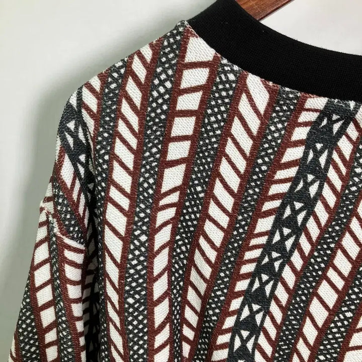 [BUNJANG] Vivienne Westwood Asymmetrical Pattern Sweatshirt / W 비비안웨스트우드 비대칭 패턴 맨투맨