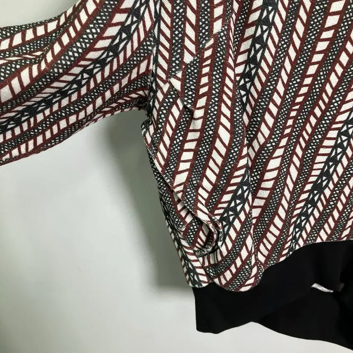 [BUNJANG] Vivienne Westwood Asymmetrical Pattern Sweatshirt / W 비비안웨스트우드 비대칭 패턴 맨투맨