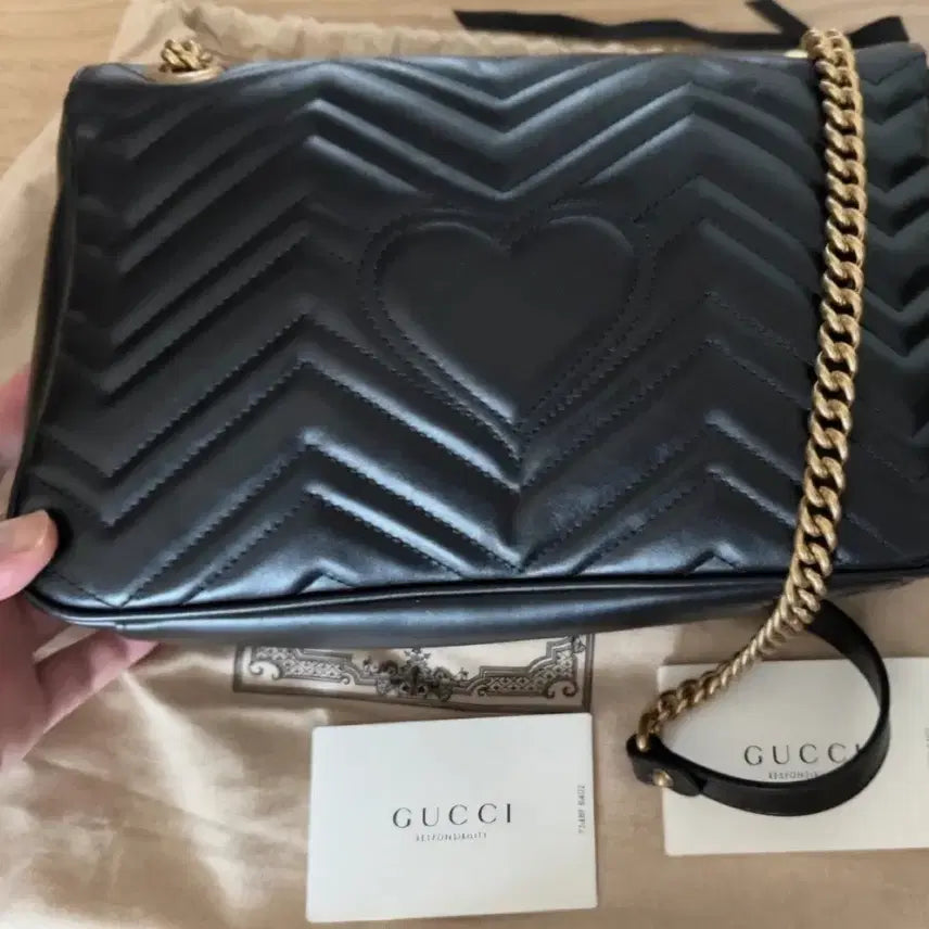 [BUNJANG] Gucci GG Matelassé Shoulder Bag / 구찌가방 급처..