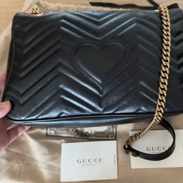 [BUNJANG] Gucci GG Matelassé Shoulder Bag / 구찌가방 급처..