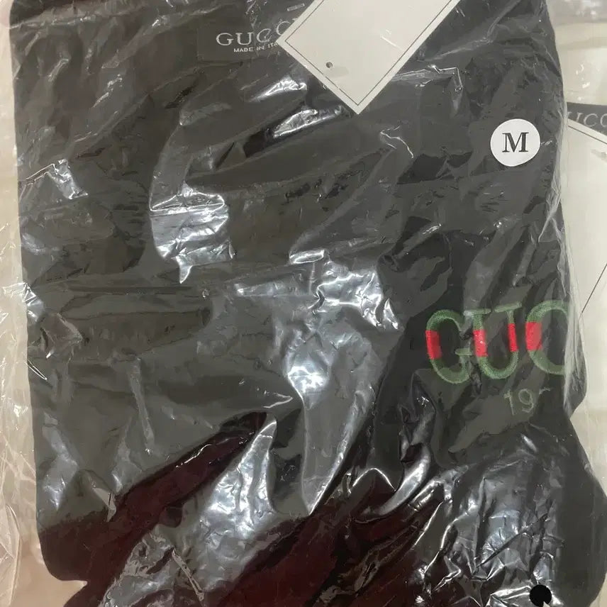 [SOLD OUT] 구찌로고 반팔 티셔츠 M (2장)