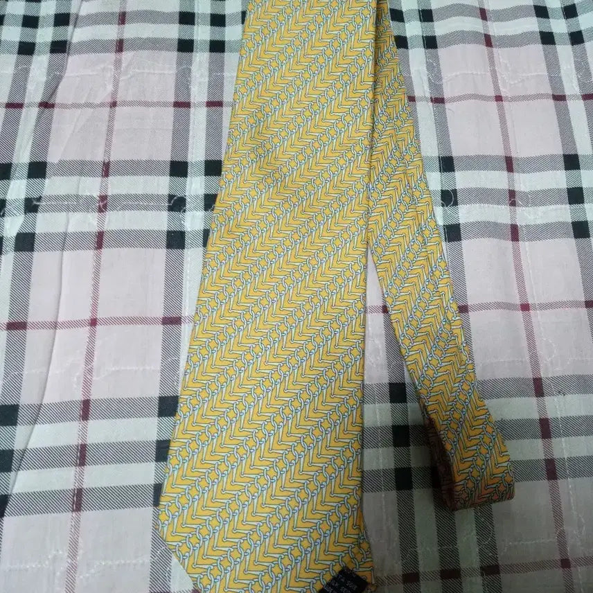 [BUNJANG] Hermès Yellow Chain Pattern Silk Tie / 정품 에르메스 옐로우 체인 패턴 실크넥타이 상태최상