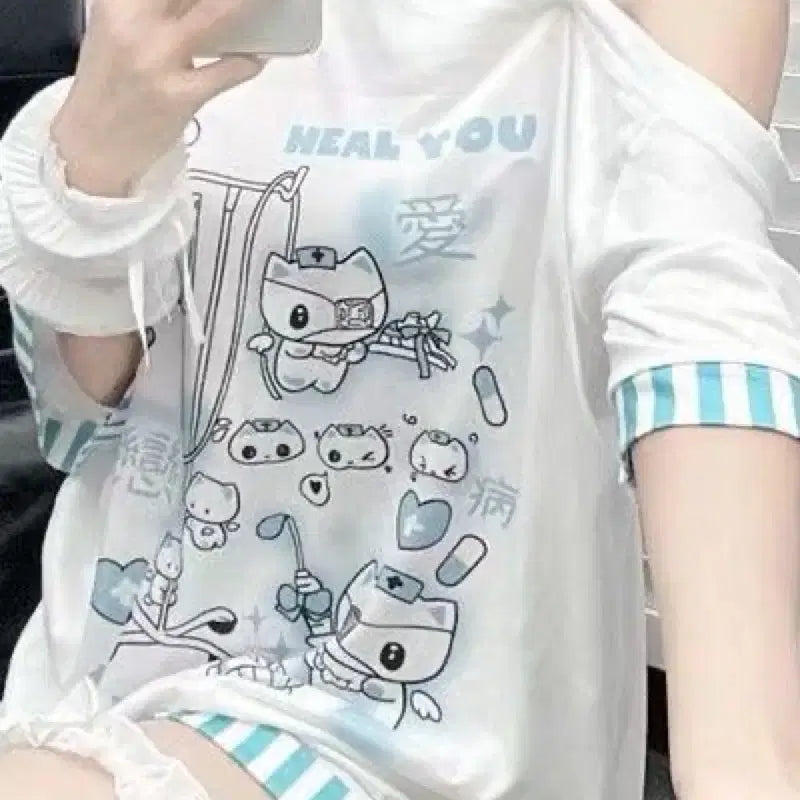 [BUNJANG] Medical Print Off-Shoulder T-Shirt / 지뢰계 메디컬 프린트 오프숄더 티셔츠