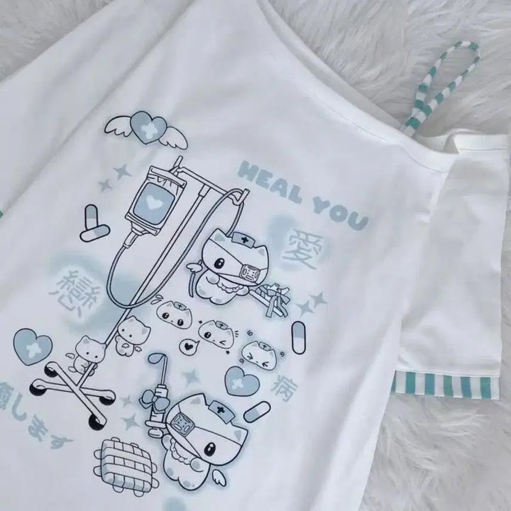 [BUNJANG] Medical Print Off-Shoulder T-Shirt / 지뢰계 메디컬 프린트 오프숄더 티셔츠