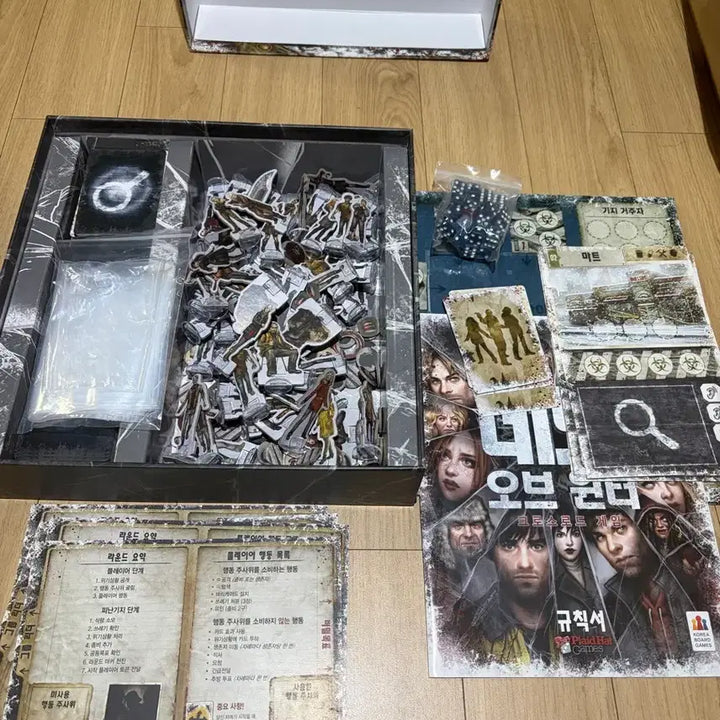 [BUNJANG] Dead of Winter: Crossroads Board Game / 데드 오브 윈터 크로스로드 보드게임