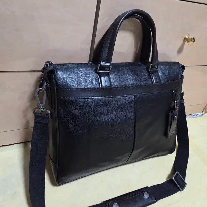 [BUNJANG] Tumi Eastern Top Zip Briefcase / 투미 정품 이스턴 탑집업 브리프