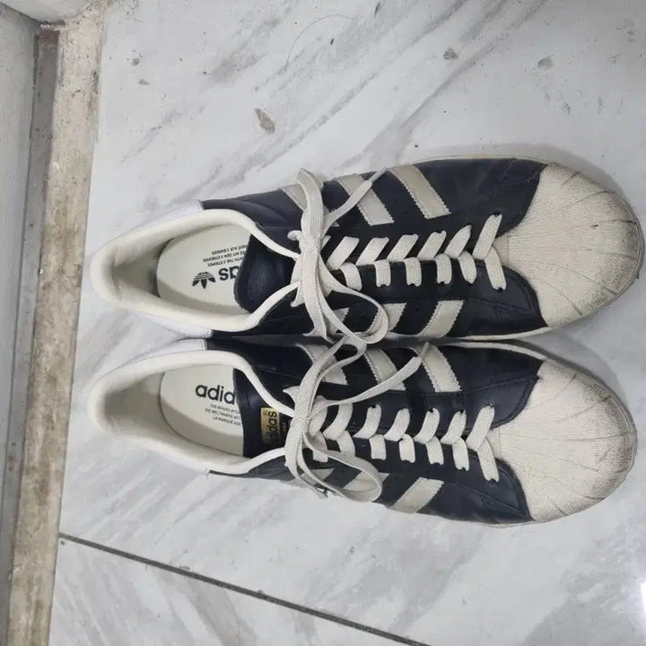 [BUNJANG] Adidas Superstar 82 Sneakers / 아디다스 슈퍼스타82 285