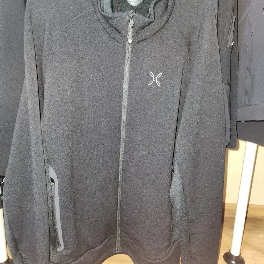 [BUNJANG] Montura Black Jacket / 몬츄라 자켓