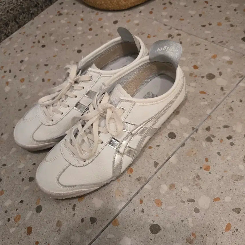 [BUNJANG] Onitsuka Tiger, Adidas Campus, UGG, Polo Shoes / 오니츠카타이거, 아디다스 캠퍼스, 어그, 폴로