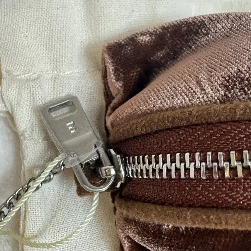 [BUNJANG] Minitmute Clo Pouch Keyring Bourbon / 실사0) 미닛뮤트 클로파우치 키링 버번 새상품