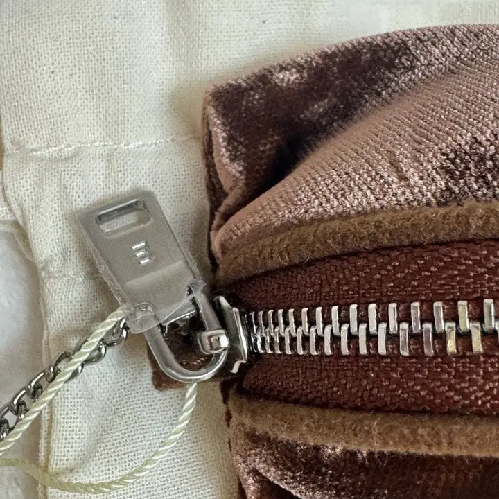 [BUNJANG] Minitmute Clo Pouch Keyring Bourbon / 실사0) 미닛뮤트 클로파우치 키링 버번 새상품