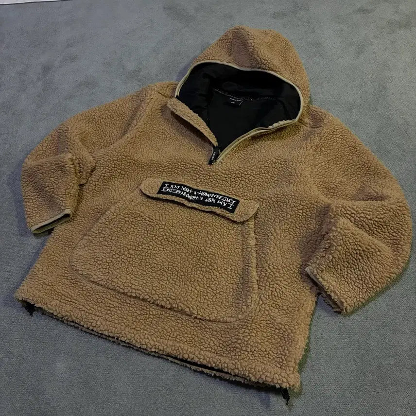 [SOLD OUT] 아임낫휴먼지잉 플리스 하프 반집업 100