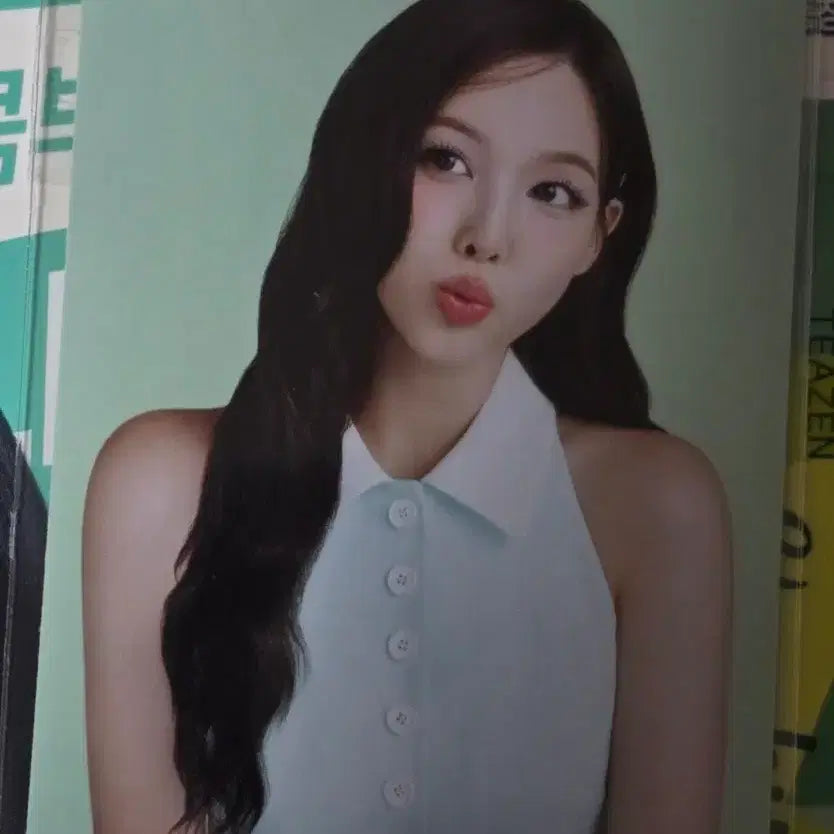 [BUNJANG] TWICE Jeongyeon &amp; Nayeon Photocard &amp; Box Bundle Set / 트와이스 티젠 정연+나연 포카 및 상자 일괄(twice)