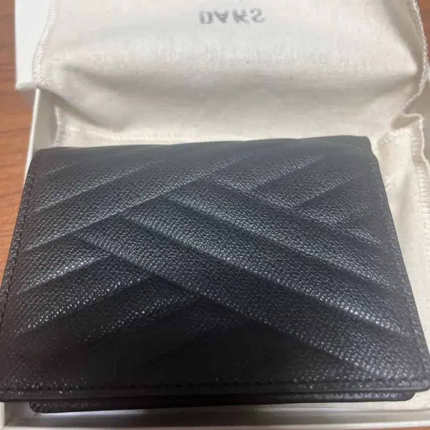 [SOLD OUT] 새상품)닥스 블랙 가죽 여성 카드지갑