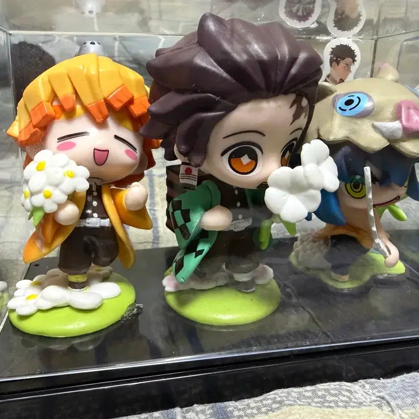 [SOLD OUT] 택포) 귀멸의 칼날 탄생화 피규어 12종 일괄 정품x