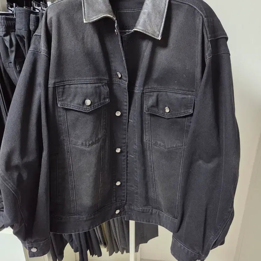 [BUNJANG] Wooyoungmi Oversized Black Denim Jacket / 24fw 우영미 블랙 오버사이즈 데님자켓 50