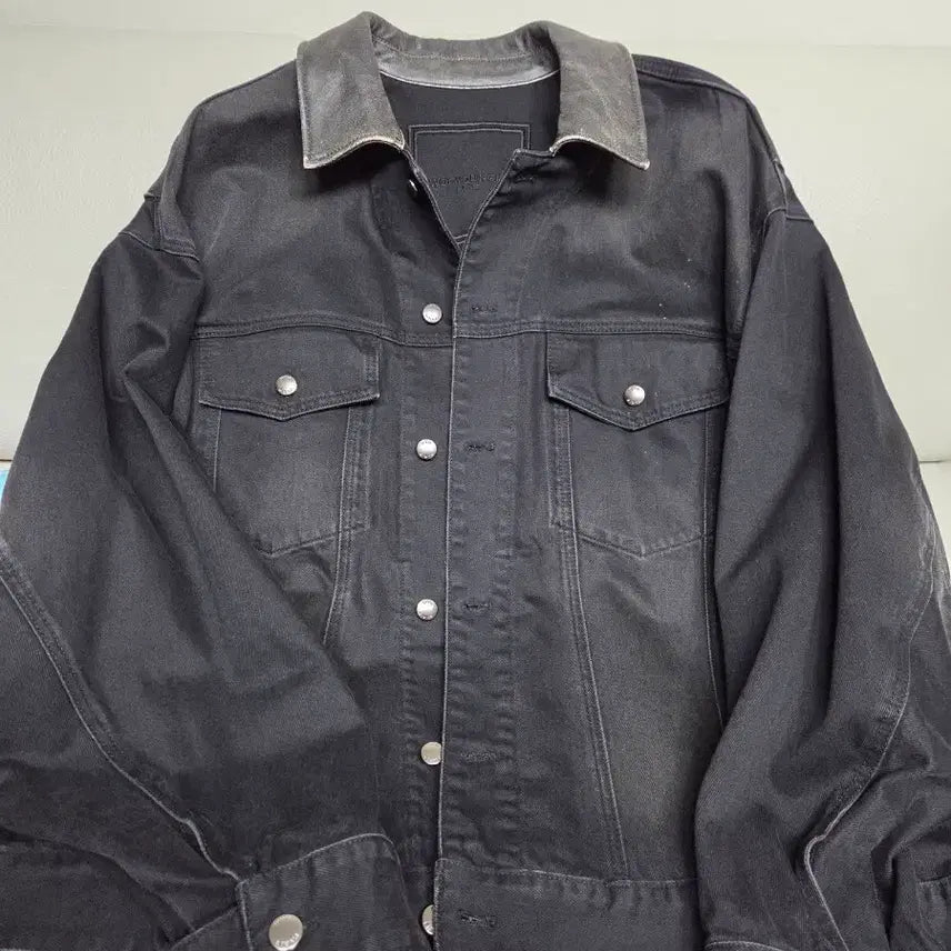 [BUNJANG] Wooyoungmi Oversized Black Denim Jacket / 24fw 우영미 블랙 오버사이즈 데님자켓 50