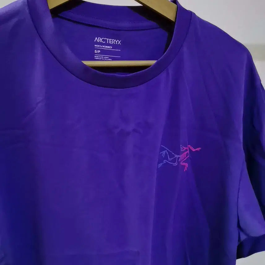 [SOLD OUT] 국내배송[S사이즈]아크테릭스 남성 빅로고 반팔티셔츠 95~100사이즈정도