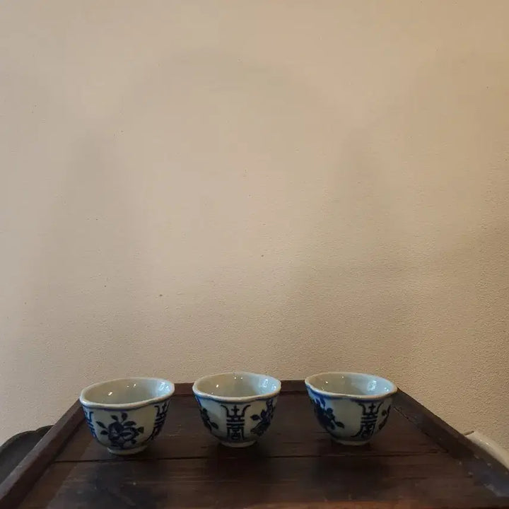 [BUNJANG] Celadon Porcelain Longevity Pattern Cup Set / 청화백자 장수문양 화형잔 3점