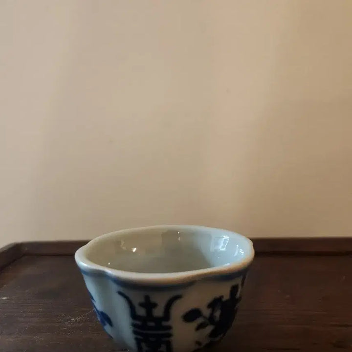 [BUNJANG] Celadon Porcelain Longevity Pattern Cup Set / 청화백자 장수문양 화형잔 3점
