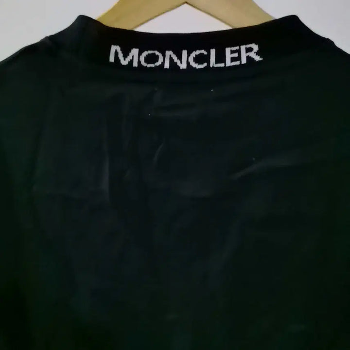 [BUNJANG] Moncler Men's Logo T-shirt / 국내배송[M사이즈]몽클레어 반팔티셔츠 와팬로고 남성 블랙 100사이즈정도