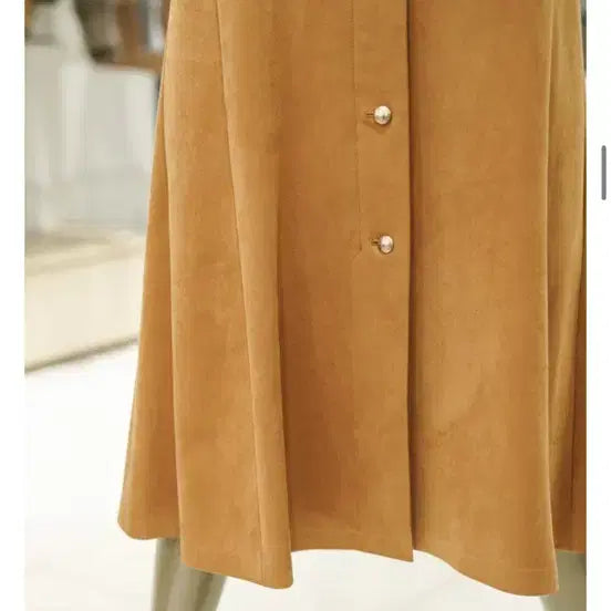 [SOLD OUT] 시슬리 스웨이드 버튼 스커트 55
