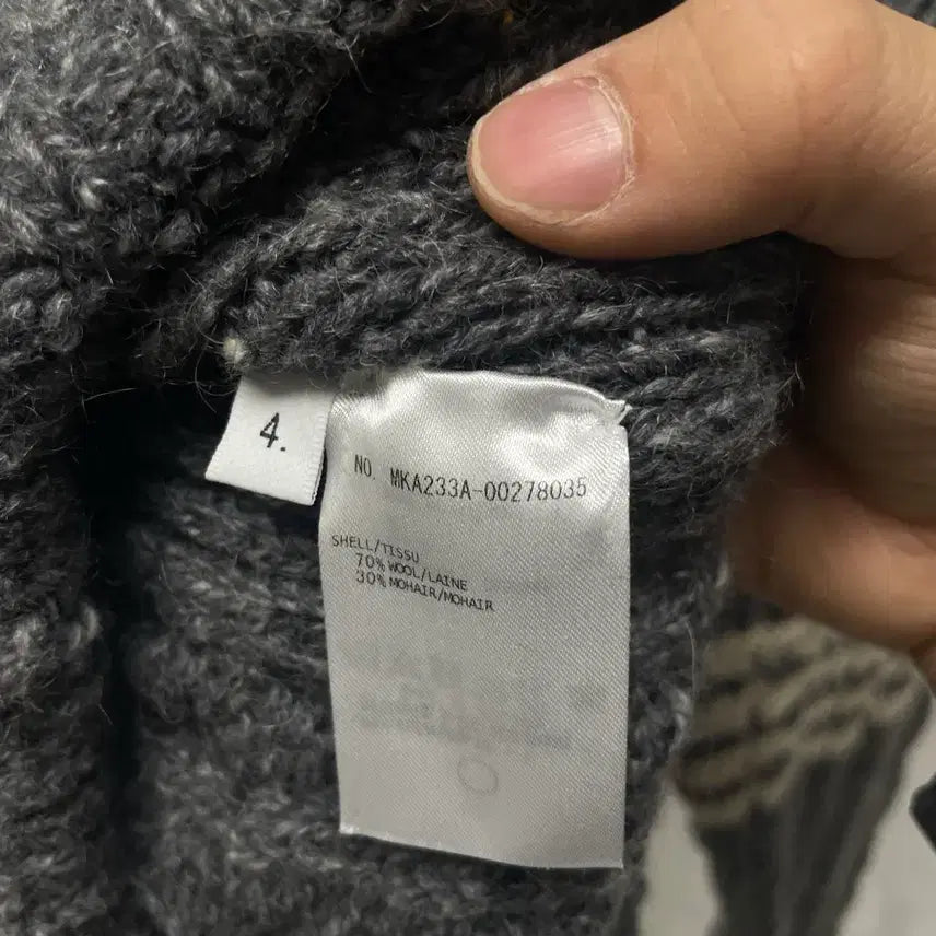 [BUNJANG] Thom Browne Aran Cable Knit Sweater [Size 4] / 톰브라운 아란케이블 사선완장 니트 [4]