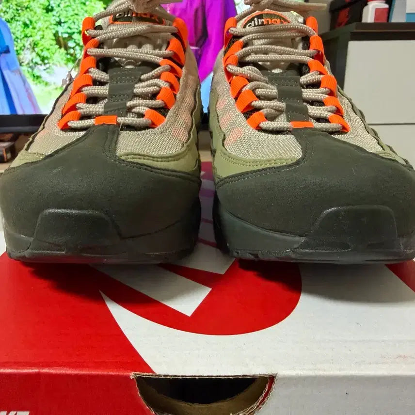 [SOLD OUT] (정품 새상품)(265) 나이키 에어맥스 95 OG 올리브 토탈 오렌지