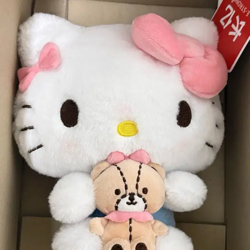[BUNJANG] Aville Hello Kitty Tiny Charm Doll / 아베일 헬로키티 타이니참 인형 새상품