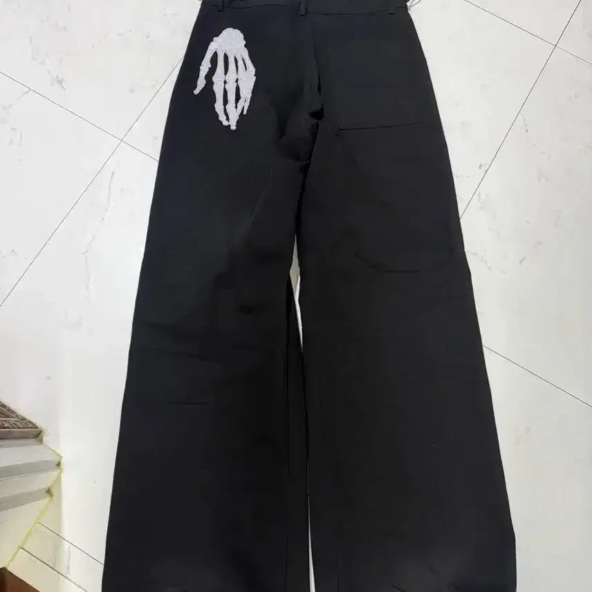 [BUNJANG] Tansan Magnesium Hand Bone Black Pants Size 2 / 탄산마그네슘 손뼈 블랙 팬츠 2사이즈 판매합니다