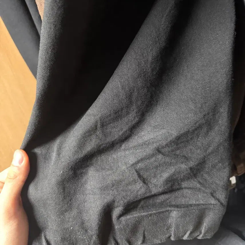 [BUNJANG] Tansan Magnesium Hand Bone Black Pants Size 2 / 탄산마그네슘 손뼈 블랙 팬츠 2사이즈 판매합니다