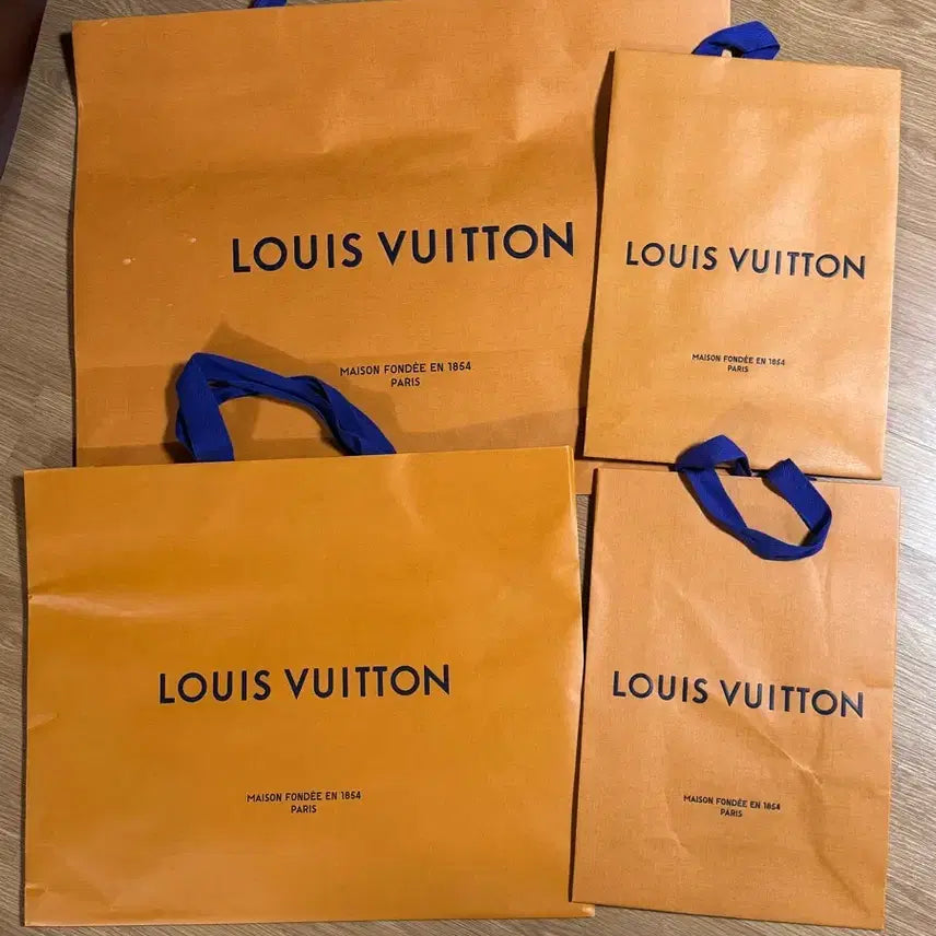 [BUNJANG] Various Designer Shopping Bags / 명품 쇼핑백(피엑스지,구찌,루이비통,어뉴,보테가,샤넬,고야드,캐나다구스)