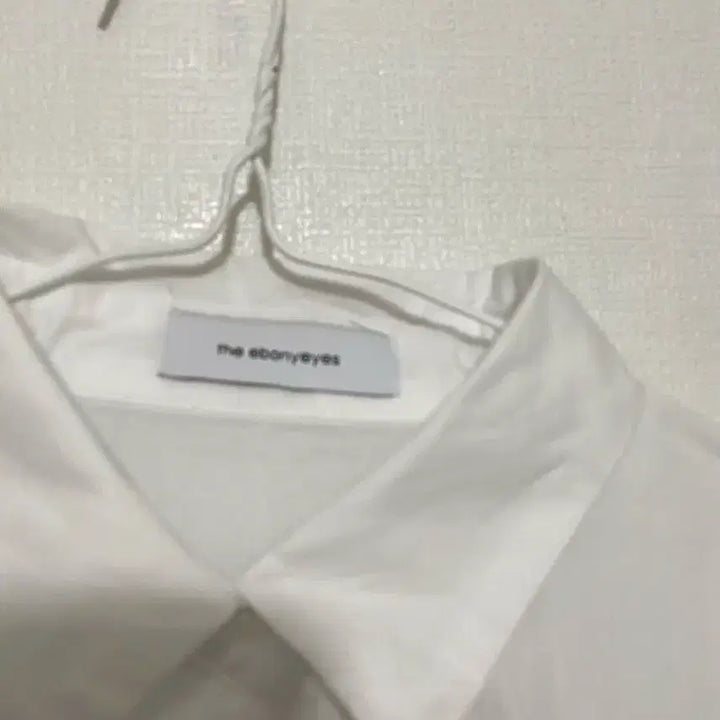 [BUNJANG] The Ebony Eyes Crop Blouse / 더에보니아이즈 크롭 블라우스 23SS