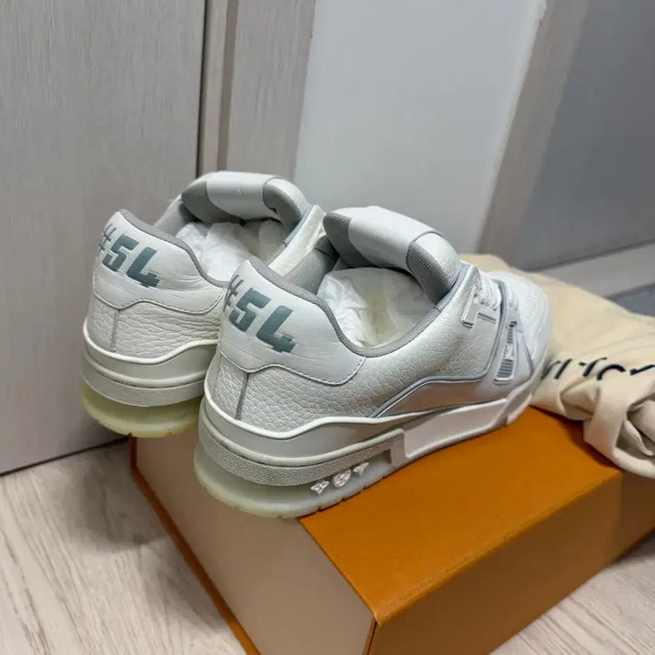 [BUNJANG] Louis Vuitton Trainer Sneakers / 루이비통 트레이너 스니커즈 7.5 (265-270)