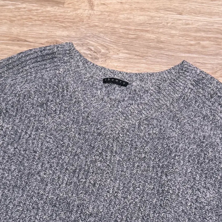 [SOLD OUT] Theory 띠어리 그레이 니트 스웨터